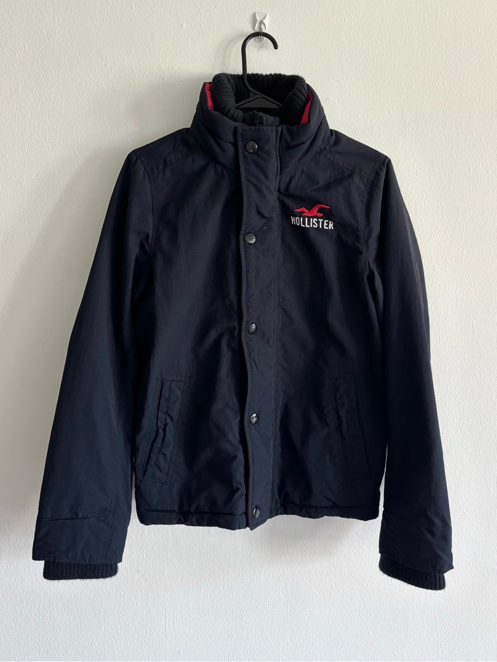2000’s navy Hollister jacket with fleece lining and pockets